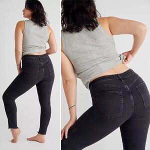 Free People Raw High-Rise Jegging Size 25‎ Black Stretch Classic Casual Fray NWT
